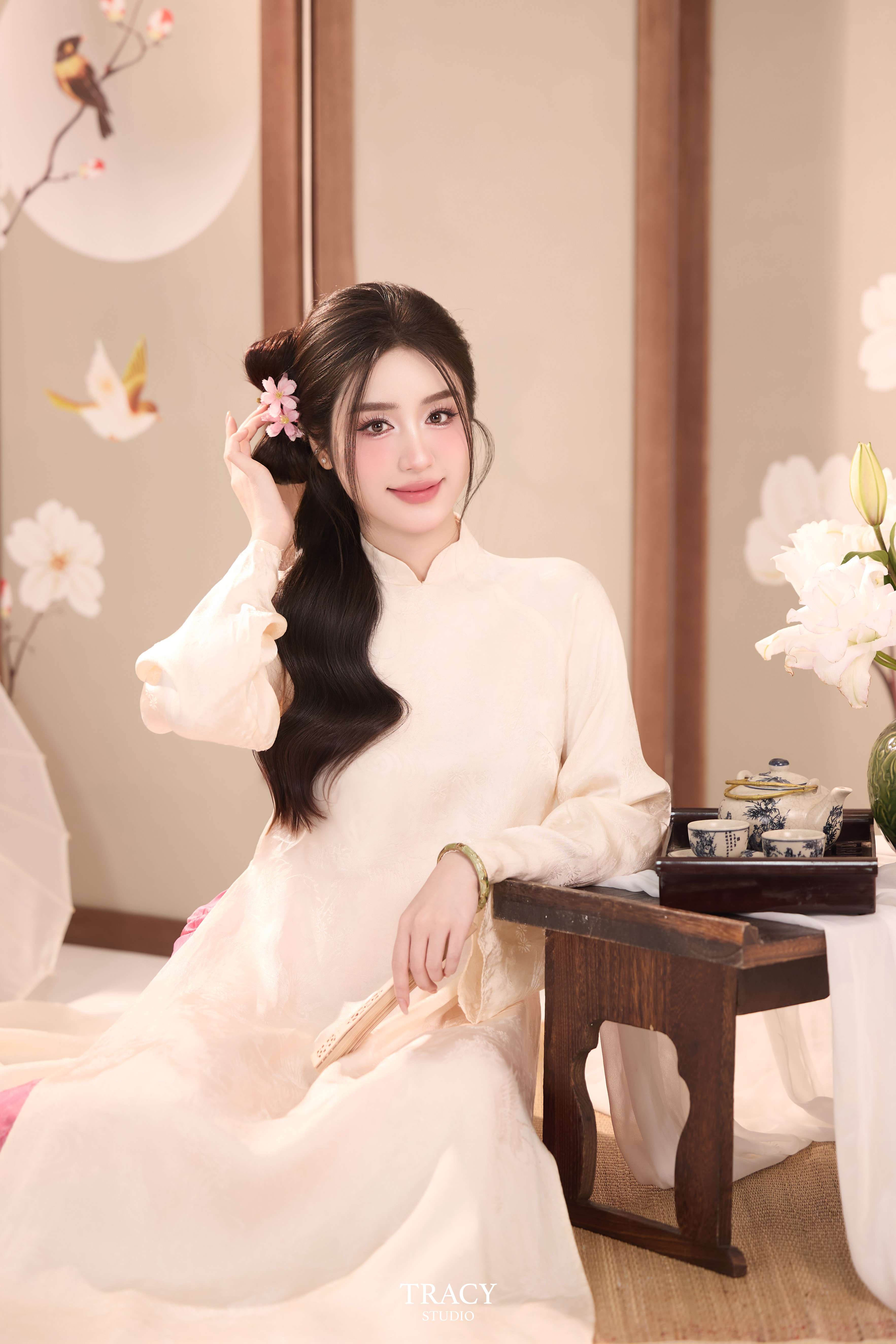 frontend/img/gallery/anh-tet-yem-ao-dai/tracy-studio-chup-concept-tet-thuong-tra (7).jpg